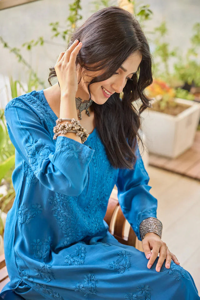 Hand Embroidered chikankari set