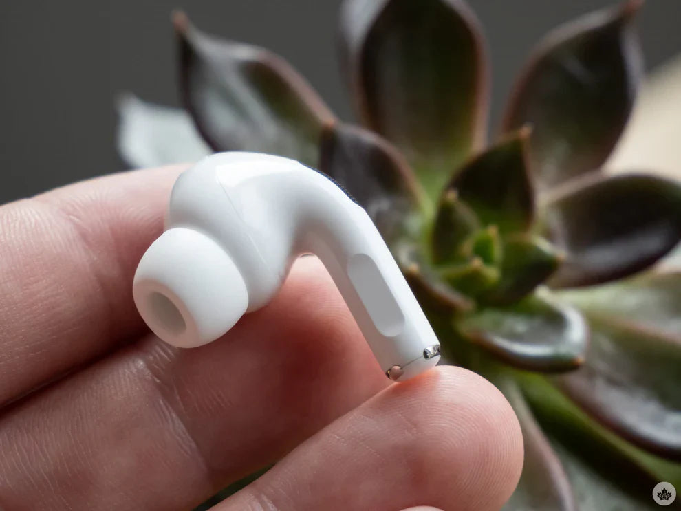 HAXXUS (COMBO OFFER) - AIRPODS PRO 2ND GEN + MAGSAFE POWERBANK 10000 MAH - 1 YEAR Warranty.   (10 Days No Question Ask Return Available on this Product. )